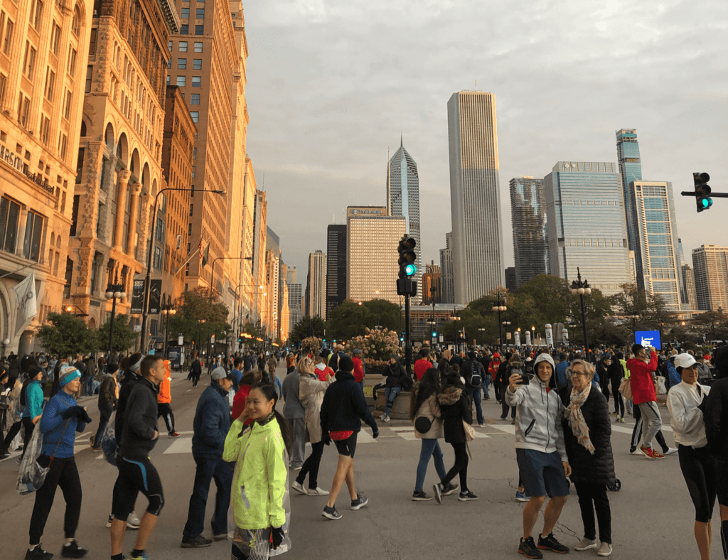 Chicago Marathon - Columbus drive morning